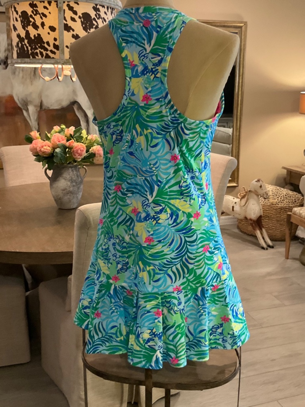 Tommy Bahama sport dress with shorts - Picture 3 of 4